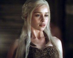 Daenerys-targaryen-emilia-clarke